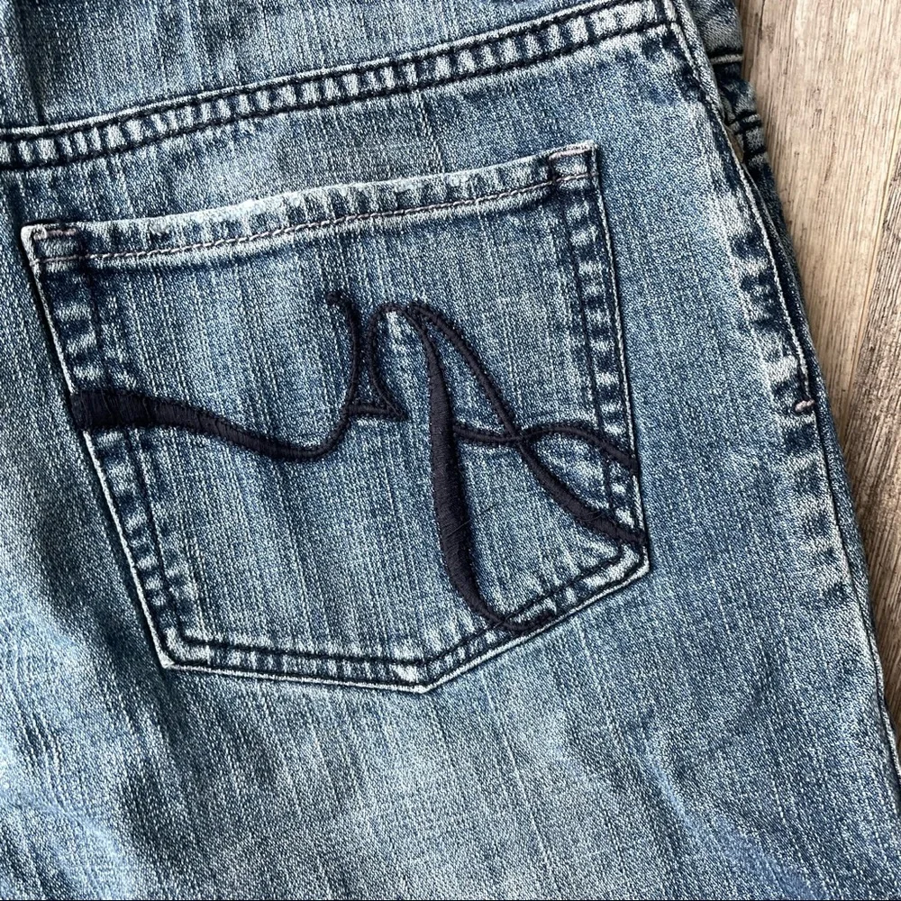 American Rag Cie Size 11 Denim Bermuda Shorts Medium Wash Long Jorts